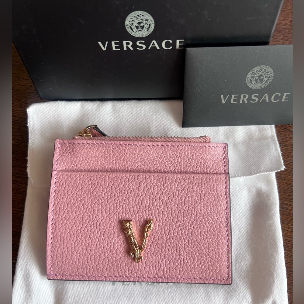 VERSACE Gold Metal Logo Virtus Calfskin Grain Pink Leather ID Card Coin Holder - Picture 4 of 12